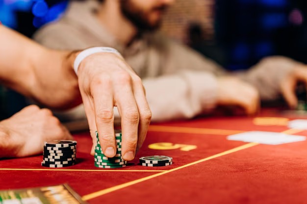 fantastik 4d Asian Games live casino tables on mobile screen with HD video feed